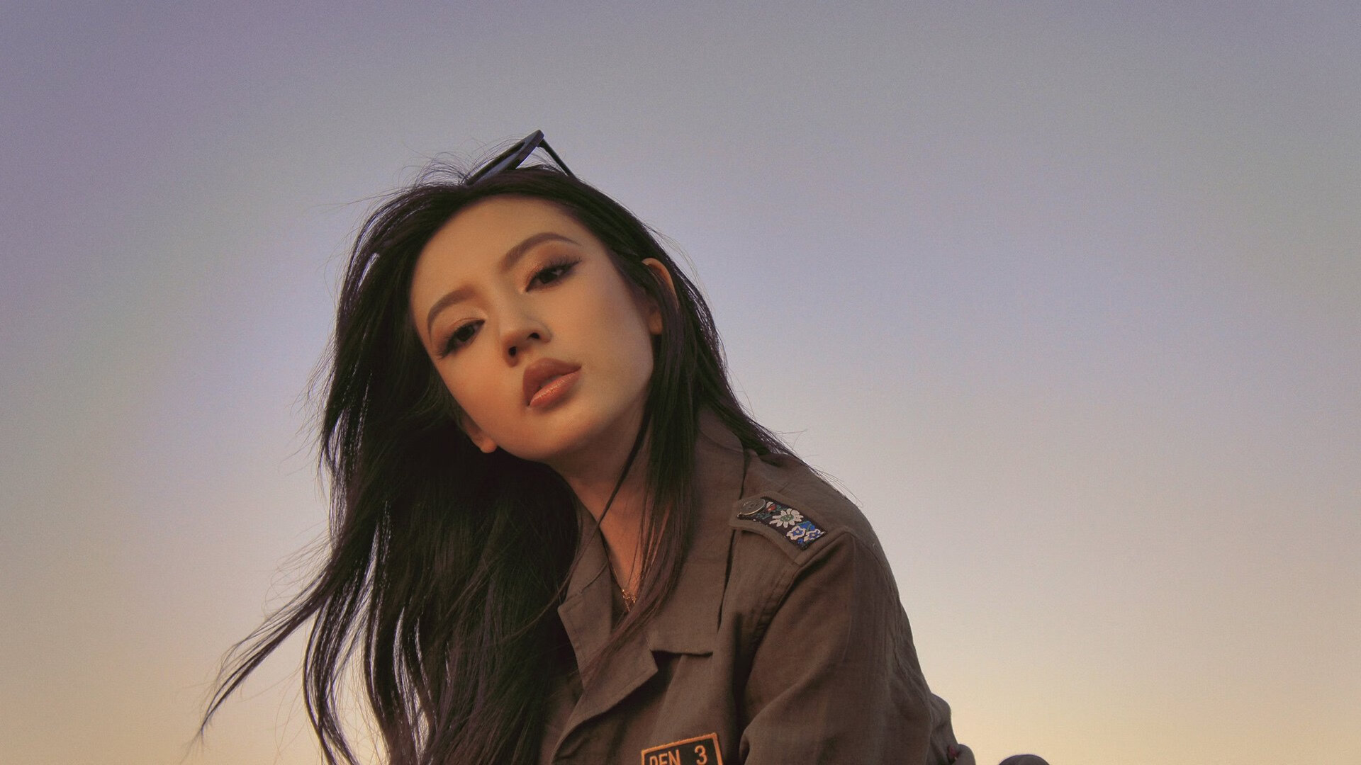 女足比赛冠军产生，球迷狂欢庆祝，女足成绩
